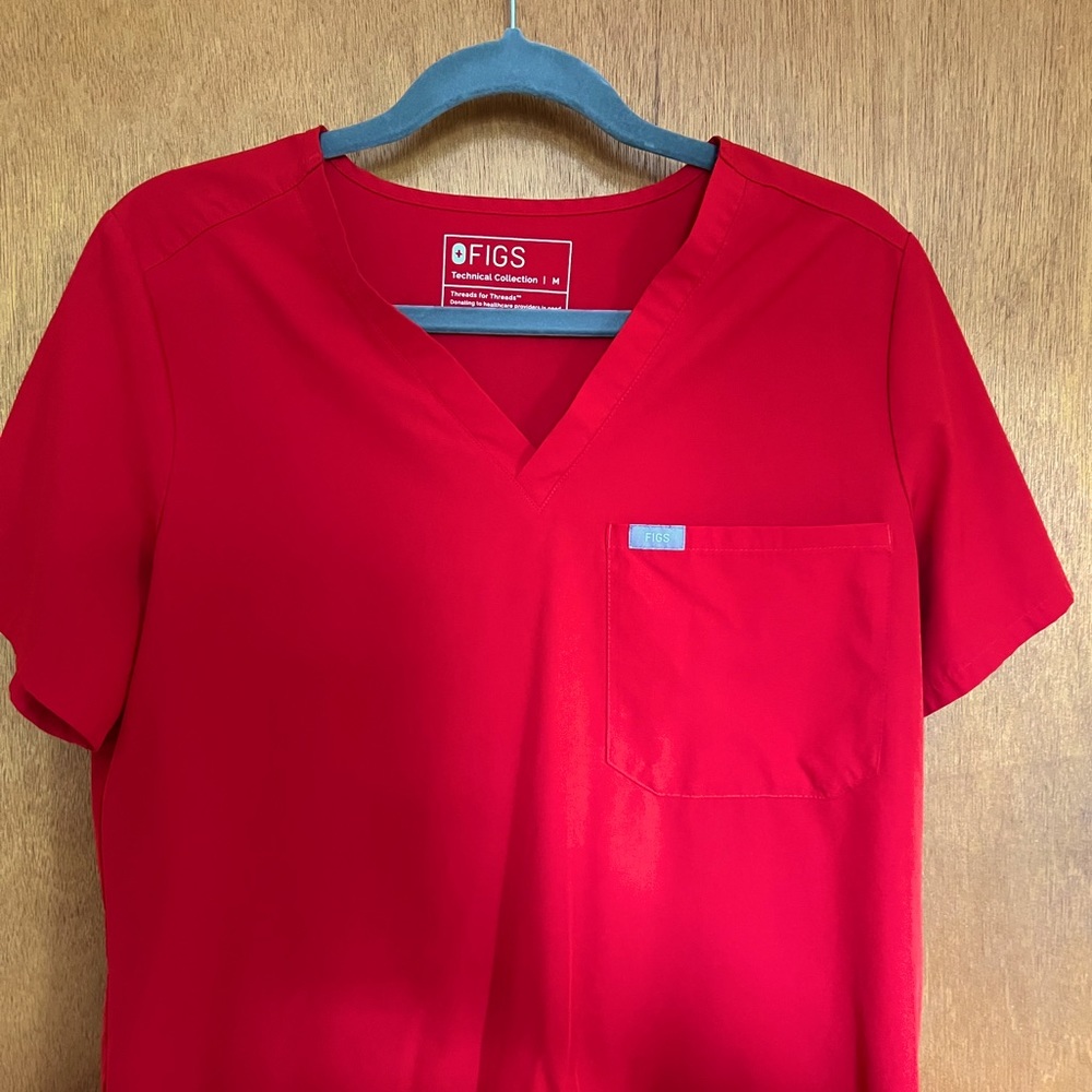 Figs bright orange red technical large collection scrub set